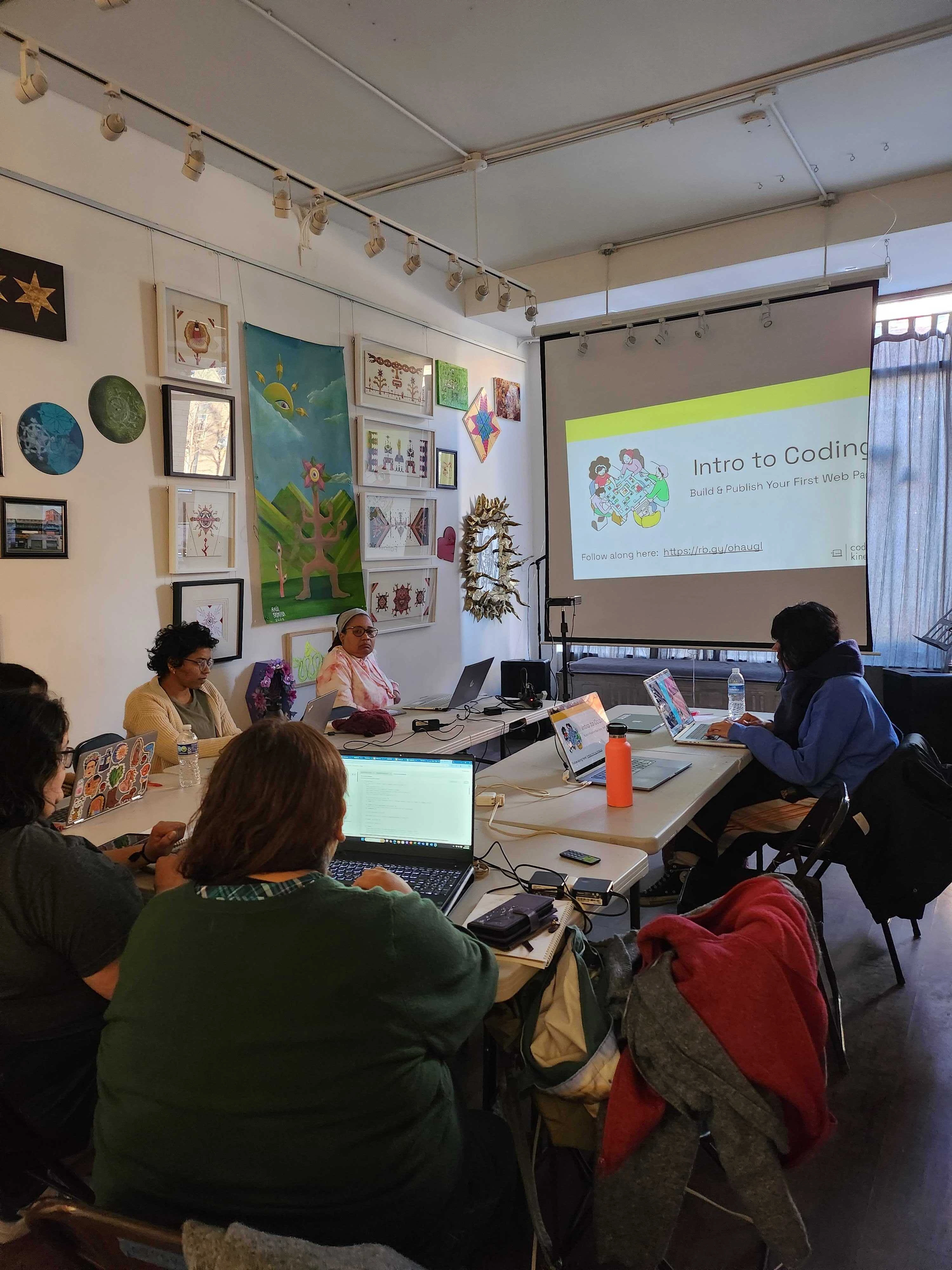 Workshop photo at Pilsen Arts